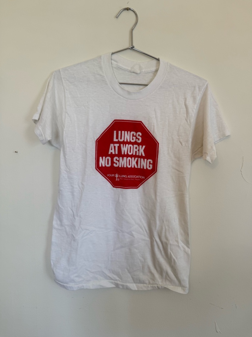 Vintage Style Smoking Lungs Graphic Tee Dark Humor 90s XS S